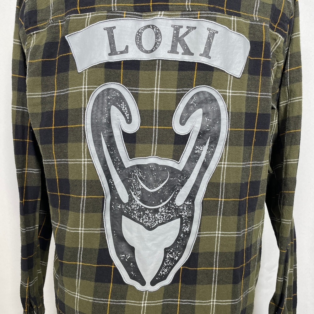 Her Universe x Marvel Loki Green Long Sleeve Plaid Flannel Shirt Women's MEDIUM - Picture 2 of 13